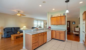 6 MOUNTAIN STREAM Ct, Barnegat, NJ 08005