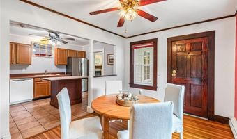 4 Garfield Ave, Bristol, RI 02809