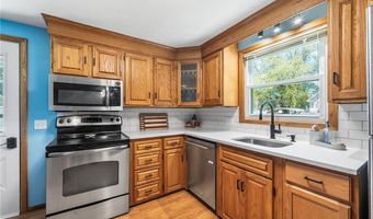 10 Craigie St, North Providence, RI 02911