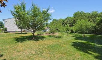 22 Fisher St, Attleboro, MA 02703