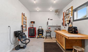 5401 N AMETHYST Dr, Appleton, WI 54913