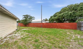 1268 Oak Park Dr, Aransas Pass, TX 78336