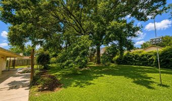 2421 Regency Dr, Biloxi, MS 39532