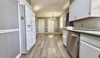 2202 Edgemont Dr, Arkansas City, KS 67005