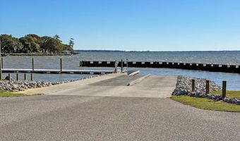 707 Butter Rd, Bonneau, SC 29431