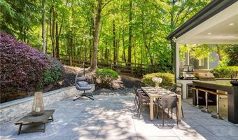 265 Oakhurst Leaf Dr, Alpharetta, GA 30004
