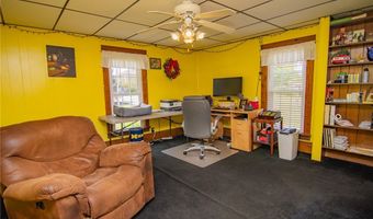 218 High St, Amsterdam, OH 43903