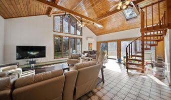 101 Horace Greeley Rd, Amherst, NH 03031