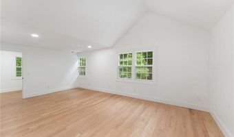 1575 MIDDLE Rd, East Greenwich, RI 02818