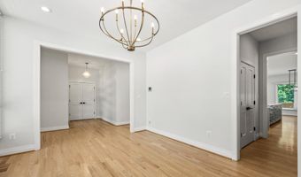 924 28TH St S, Arlington, VA 22202