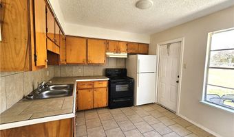 160 N 13th St, Aransas Pass, TX 78336