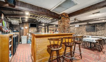 1071 32nd St, Allegan, MI 49010
