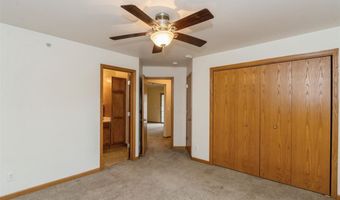 1080 Rachael St 304, North Liberty, IA 52317