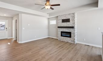 25135 Bluebird Cir, Adel, IA 50003