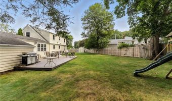 10 Mark Dr, Cranston, RI 02920