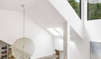 22 Phelan Ct, Amagansett, NY 11930