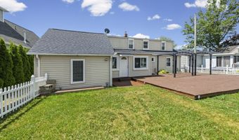 114 Interlochen Dr, Algonac, MI 48001
