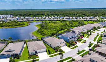 7420 PARADISO Dr, Apollo Beach, FL 33572