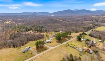 712 Cherry Hill Rd, Amherst, VA 24521