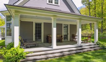 5893 Stage Rd, Barnard, VT 05031