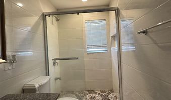 33 E 51ST St 2, Bayonne, NJ 07002