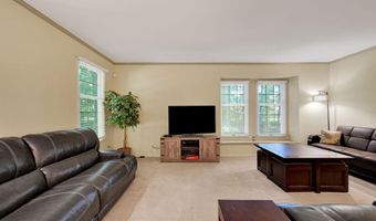 176 BURNING TREE Rd, Dover, DE 19904