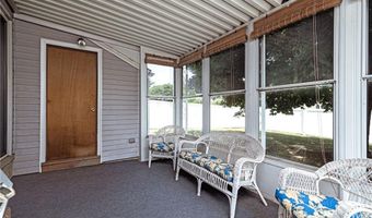 322 Garden City Dr, Cranston, RI 02920