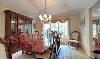39 Wickendon Ct, Amherst, NY 14221