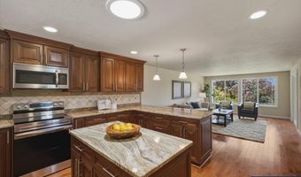 950 Edgewood Dr NW, Albany, OR 97321