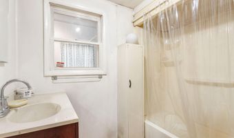 9905 52nd Ave, Allendale, MI 49401