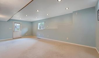 1513 SUNNY Hl, Cheyenne, WY 82001