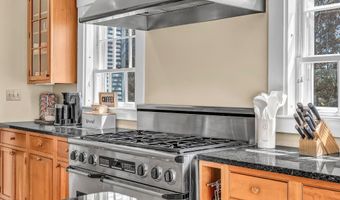 840 Broadway, Bangor, ME 04401