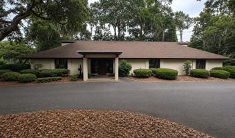 22 Sams Point Way, Beaufort, SC 29907