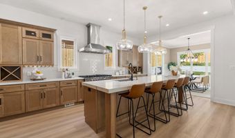 1905 N TAYLOR St, Arlington, VA 22207