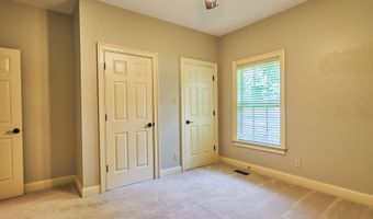 944 Southwick Dr, Alcoa, TN 37701