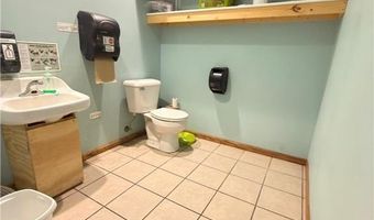 2328 N Hillcrest Pkwy, Altoona, WI 54720