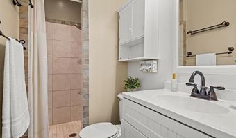 1407 Manor Dr, Bartlesville, OK 74006