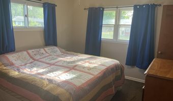 1307 Porter Ave, Aurora, MO 65605