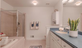 105 Congressional Dr, Cape May Court House, NJ 08210