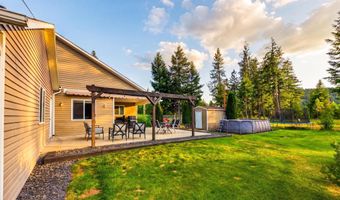 16 Hadley Ln, Blanchard, ID 83804