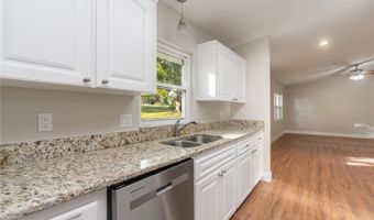 304 BARCLAY Ave, Altamonte Springs, FL 32701