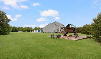 101 Austin Meadows Ln, North Kingstown, RI 02852