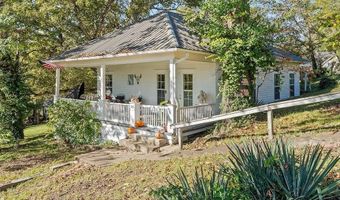 202 Oak St, Anderson, MO 64831