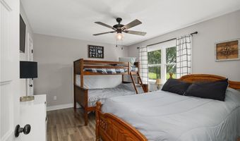 921 Lake Viking Ter, Altamont, MO 64640