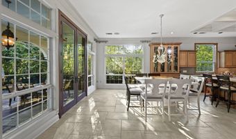 11646 N Oak Hills Pkwy, Baton Rouge, LA 70810