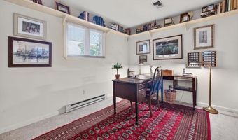 5463 DORIS Dr, Allentown, PA 18106