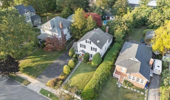 91 Ireland Pl, Amityville, NY 11701