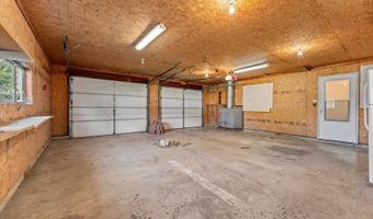 211 S Main St, Argenta, IL 62501