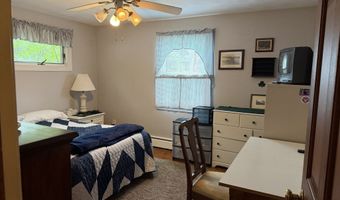 124 Brentwood Dr, Bristol, CT 06010