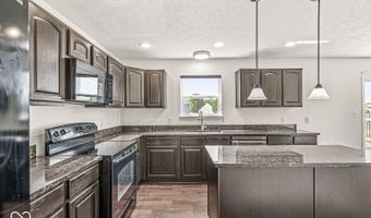 6851 Wilmot Ln, Avon, IN 46123